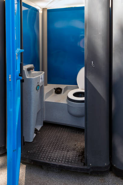 Best Temporary restroom rental  in Monmouth, IL