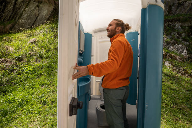 Best Portable restroom trailer rental  in Monmouth, IL